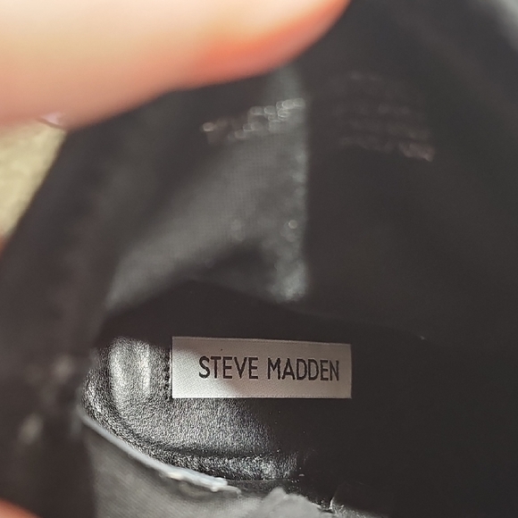 Steve Madden Touchdown Black Faux Suede Bootie Size 9 - Picture 7 of 8